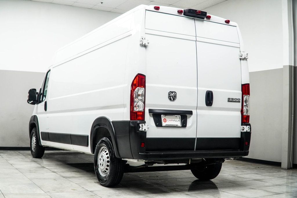 Ram Cargo Van photo 10