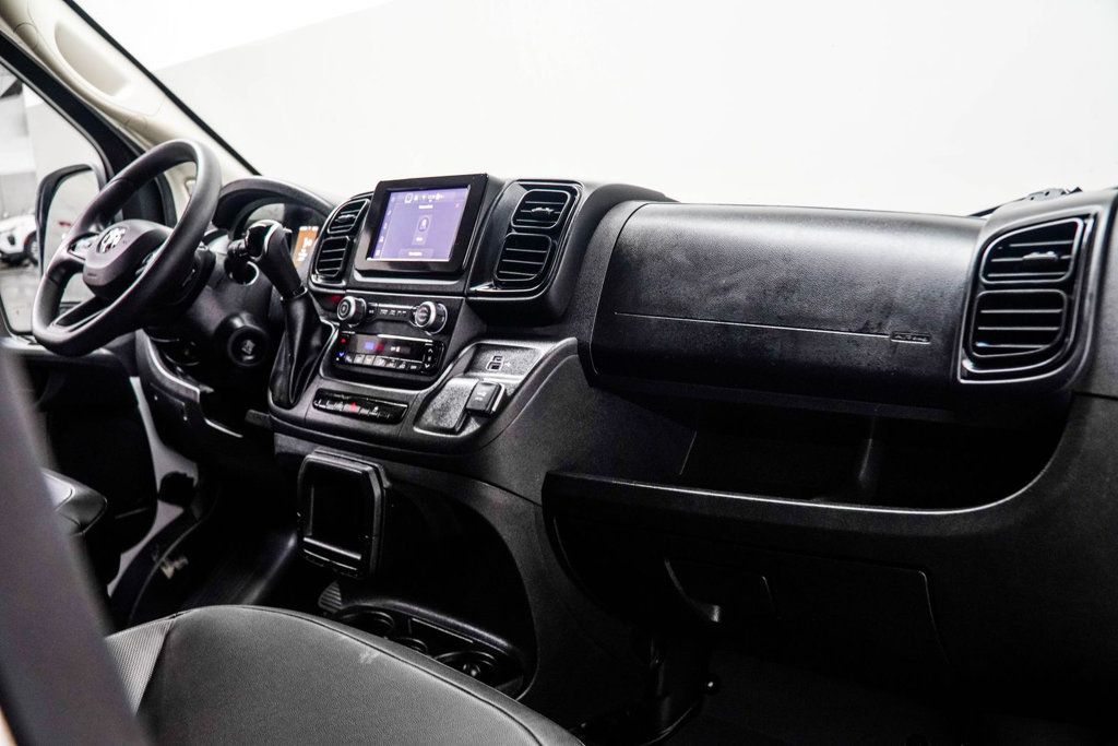 Ram Cargo Van photo 16