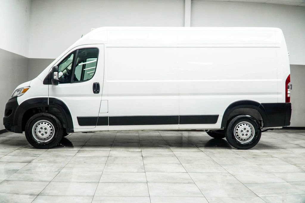 Ram Cargo Van photo 9