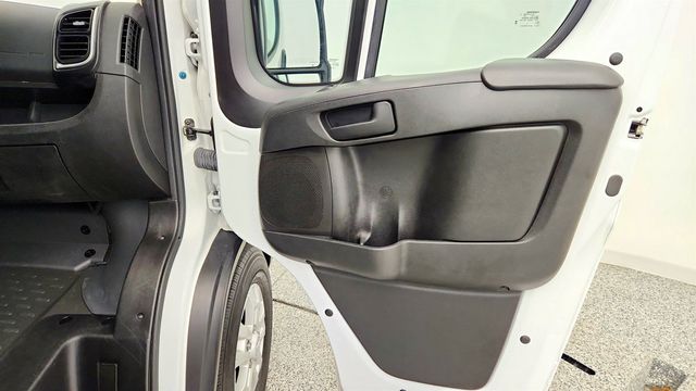 2024 Ram ProMaster Cargo Van SLT 1500 High Roof 136 WB w/ Thermo King V-320 MAX Unit - 23079268 - 31