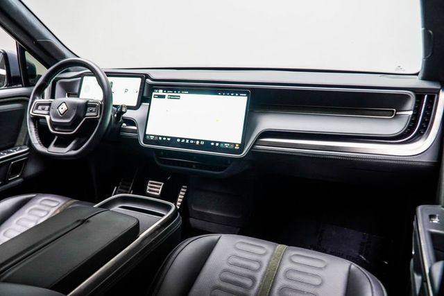 2024 Rivian R1S Adventure - 23000169 - 18