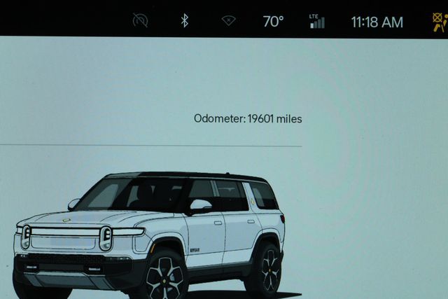 2024 Rivian R1S Adventure Dual-Motor Large Pack - 22926483 - 13