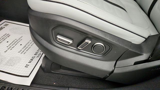 2024 Rivian R1S Adventure Dual-Motor Large Pack - 22946572 - 11