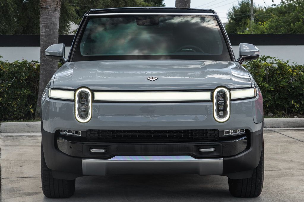 2024 Rivian R1S Adventure photo 12