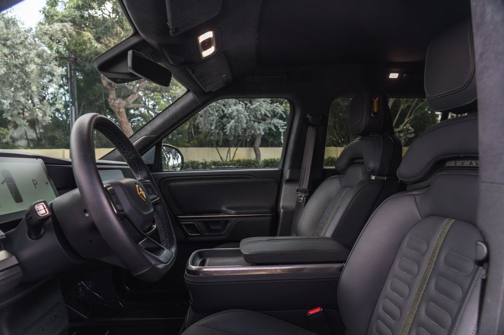 2024 Rivian R1S Adventure photo 13