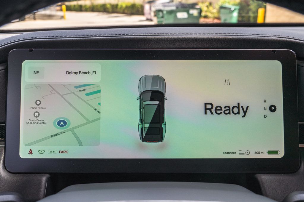 2024 Rivian R1S Adventure photo 15