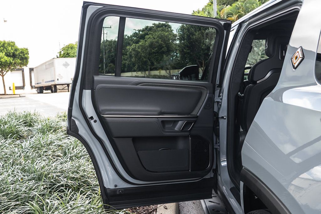 2024 Rivian R1S Adventure photo 30