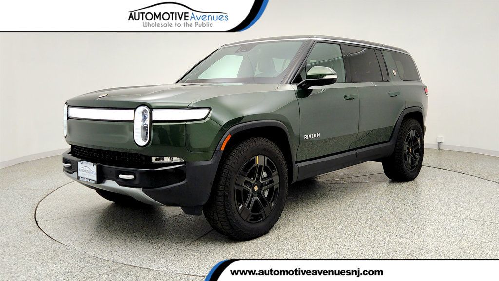 2024 Rivian R1S Adventure Dual-Motor Large Pack w/ All Terrain Upgrade - 23027992 | Video 1