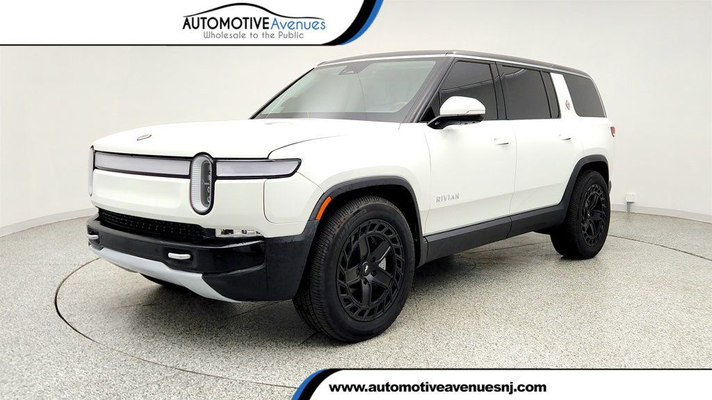 2024 Rivian R1S Adventure Dual-Motor Standard+ Pack w/ 22'' Sport Wheels - 23019154 | Video 1