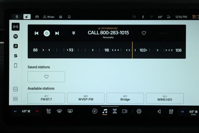 2024 Rivian R1S Adventure Dual Motor Standard Pack w/ Ocean Coast Interior - 22894242 - 16