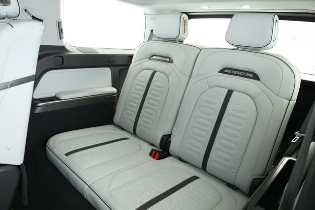 2024 Rivian R1S Adventure Dual Motor Standard Pack w/ Ocean Coast Interior - 22894242 - 21