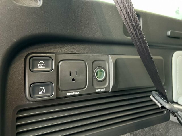 2024 Rivian R1S Adventure Performance Dual-Motor Standard+ Pack - 23080121 - 8