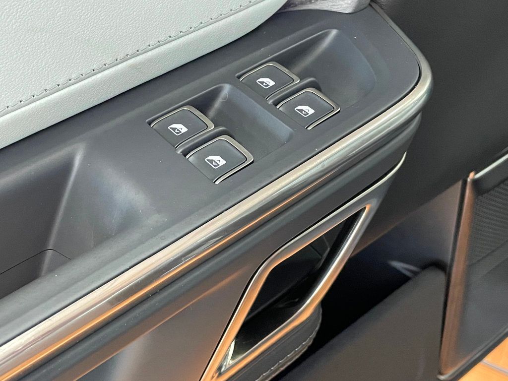 2024 Rivian R1S Adventure Quad-Motor Large Pack - 22947558 - 17