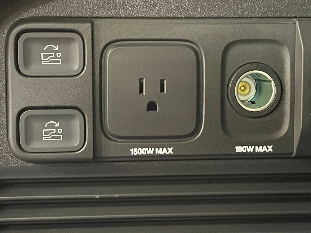 2024 Rivian R1S Adventure Quad-Motor Large Pack - 22947558 - 28