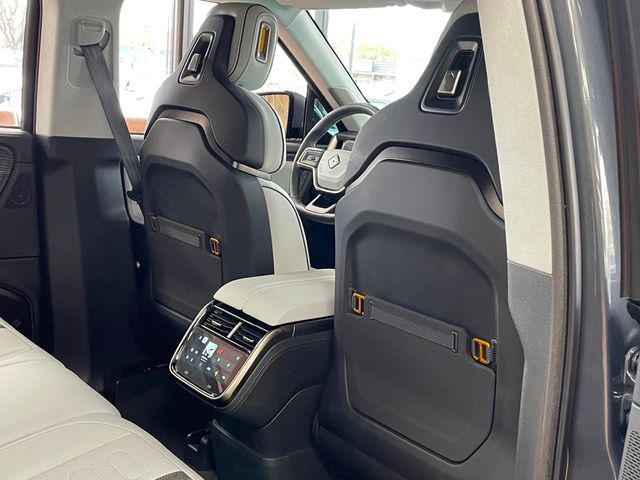 2024 Rivian R1S Adventure Quad-Motor Large Pack - 22947558 - 30