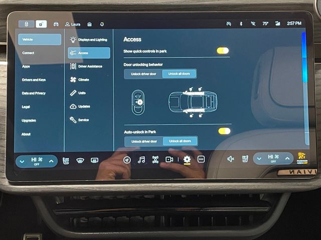 2024 Rivian R1S Adventure Quad-Motor Large Pack - 22947558 - 39