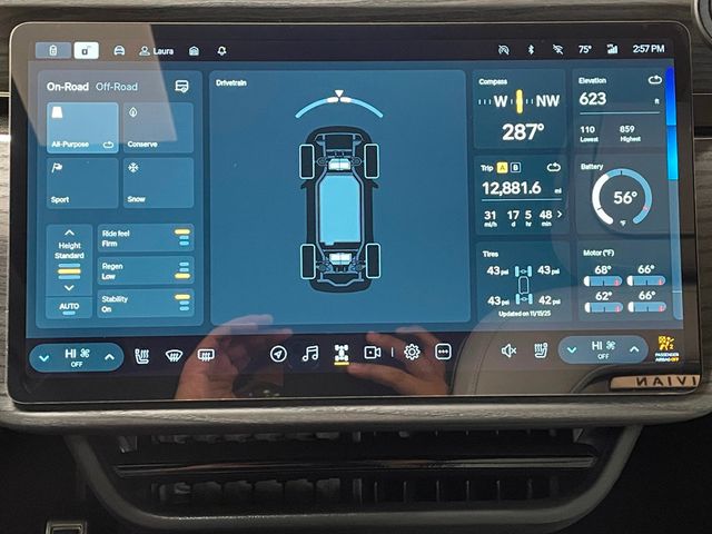 2024 Rivian R1S Adventure Quad-Motor Large Pack - 22947558 - 40