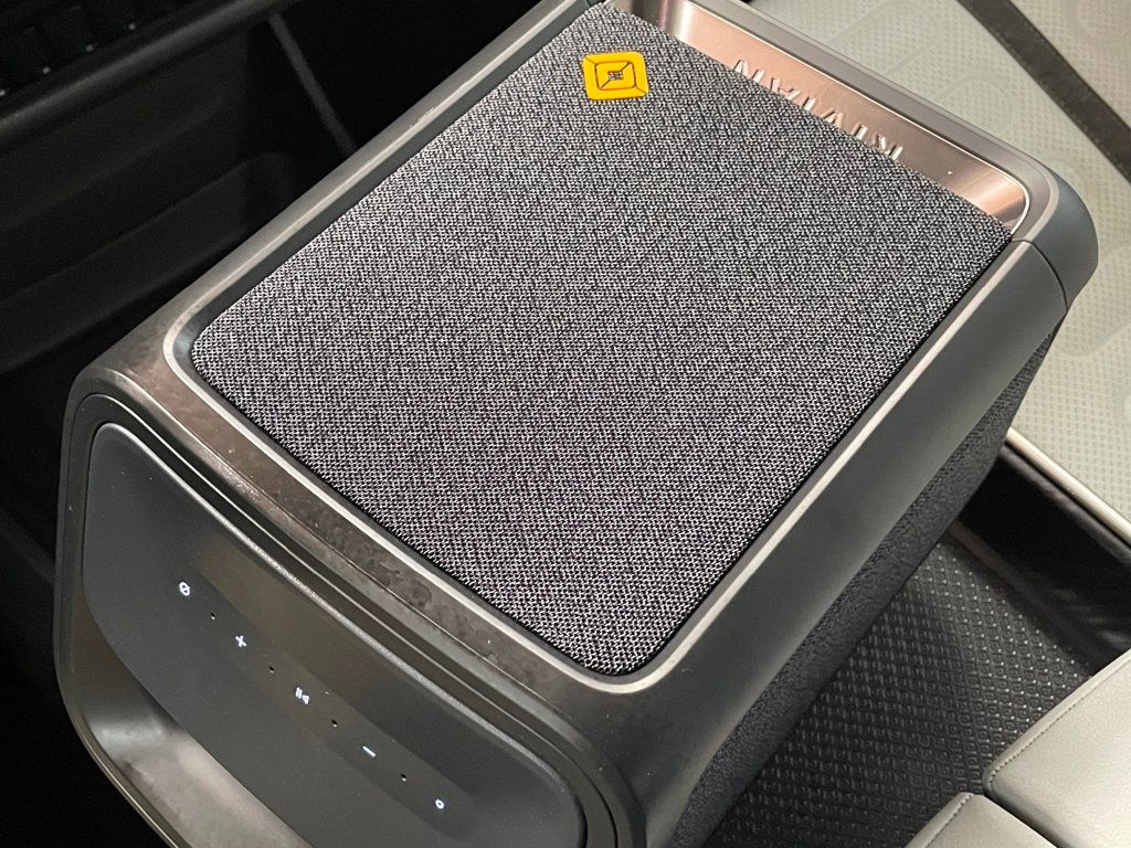 2024 Rivian R1S Adventure Quad-Motor Large Pack - 22947558 - 48