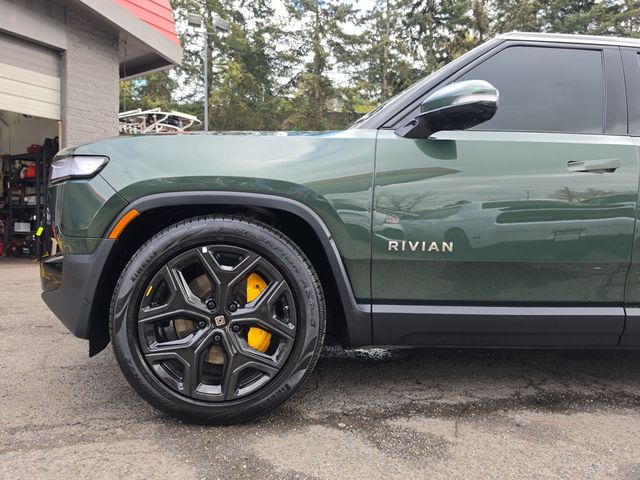 2024 Rivian R1S Adventure Quad-Motor Large Pack - 23007340 - 25