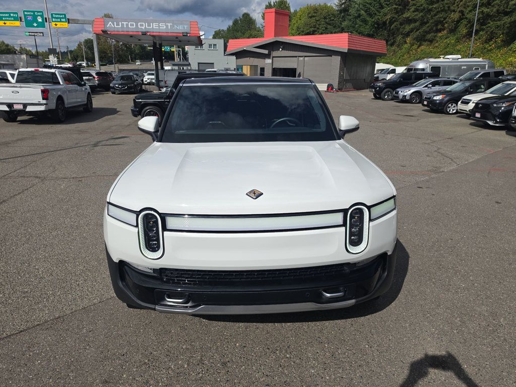 Rivian R1S photo 21