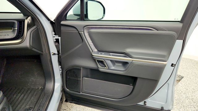 2024 Rivian R1S Adventure Quad-Motor Large Pack - 23010389 - 26