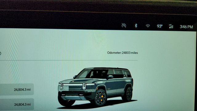 2024 Rivian R1S Adventure Quad-Motor Large Pack w/ 22'' Wheels & Ocean Coast Int - 23040249 - 15