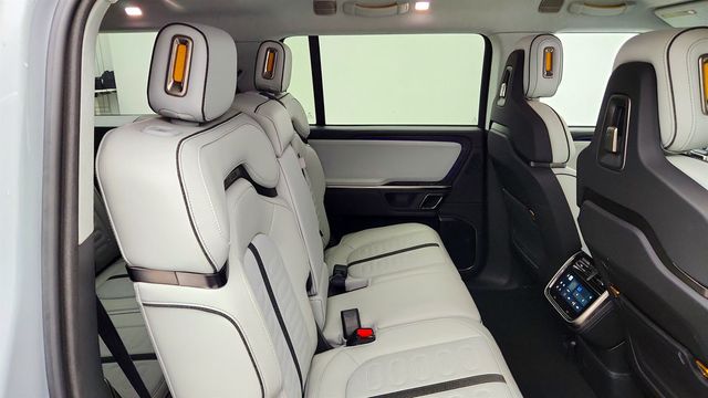 2024 Rivian R1S Adventure Quad-Motor Large Pack w/ Ocean Coast Interior - 23038206 - 24