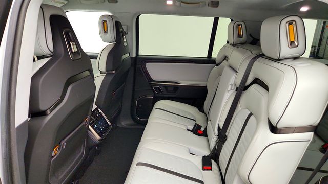 2024 Rivian R1S Adventure Quad-Motor Large Pack w/ Ocean Coast Interior - 23041465 - 20