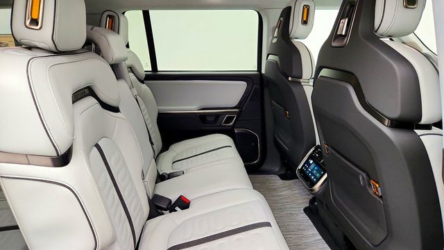 2024 Rivian R1S Adventure Quad-Motor Large Pack w/ Ocean Coast Vegan Leather - 23089463 - 22