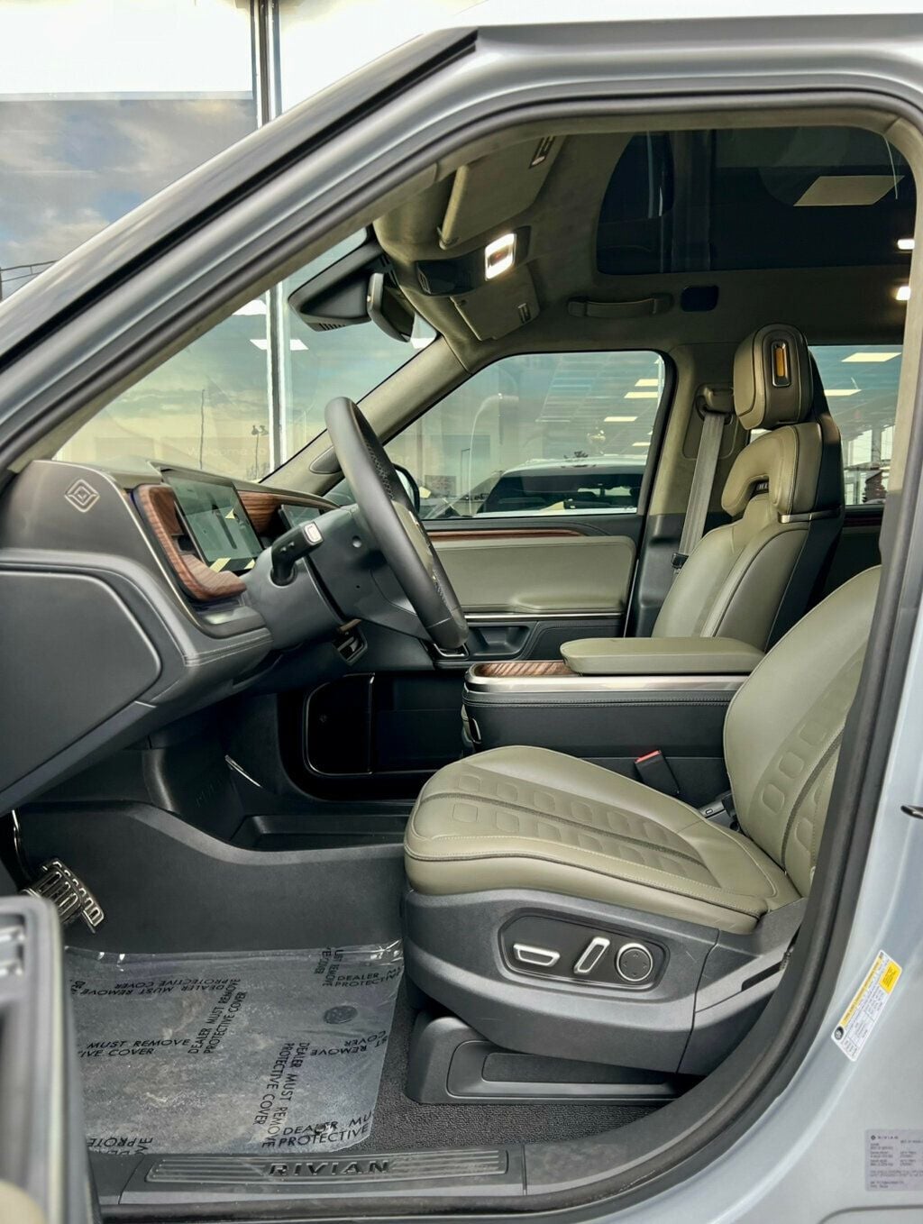 2024 Rivian R1T ADVENTURE - 22957407 - 14