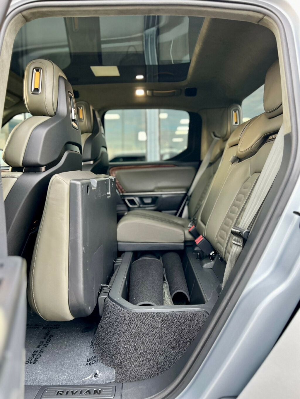 2024 Rivian R1T ADVENTURE - 22957407 - 17