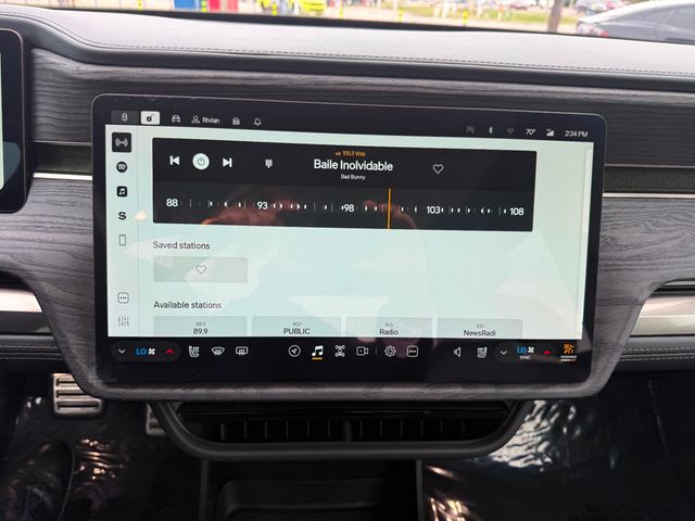 2024 Rivian R1T Adventure Dual Motor  - 22954186 - 17