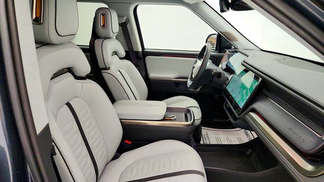 2024 Rivian R1T Adventure Dual-Motor Max Pack w/ Ocean Coast Interior - 23074972 - 21