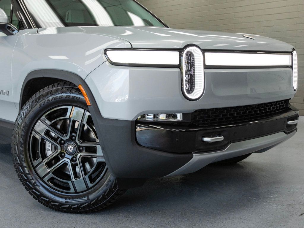 2024 Rivian R1T Adventure photo 9
