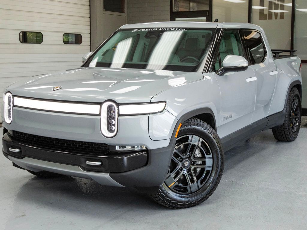 2024 Rivian R1T Adventure photo 13