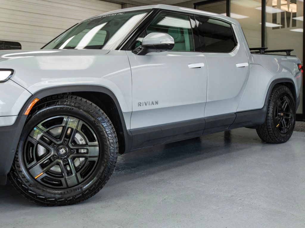 2024 Rivian R1T Adventure photo 14