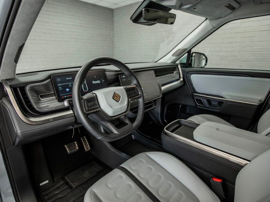 2024 Rivian R1T Adventure photo 18