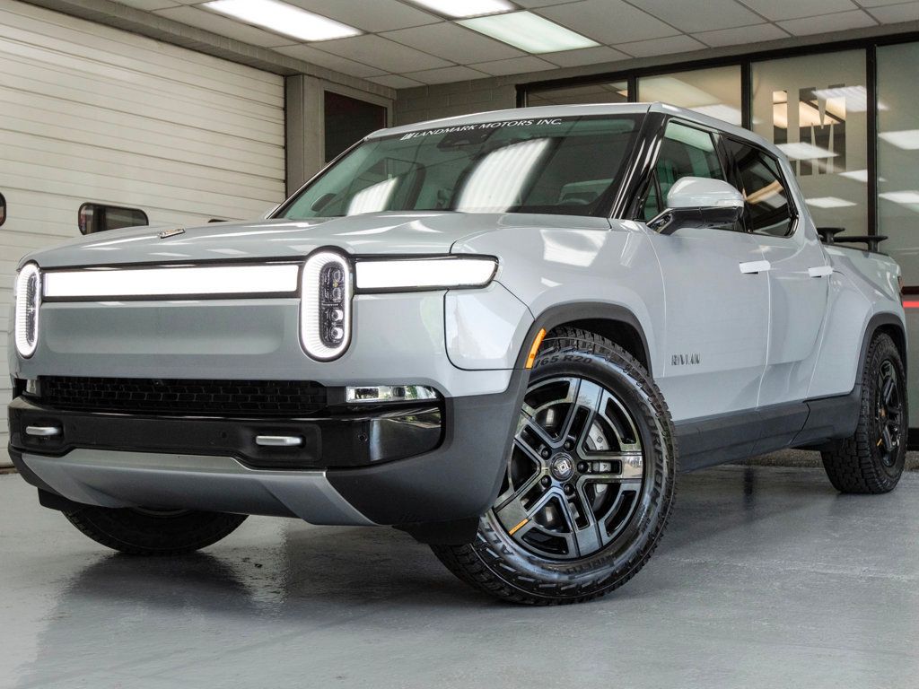 2024 Rivian R1T Adventure photo 2