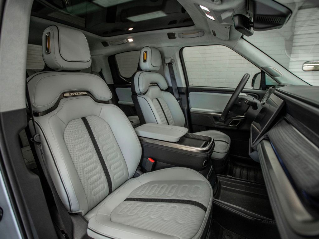 2024 Rivian R1T Adventure photo 24