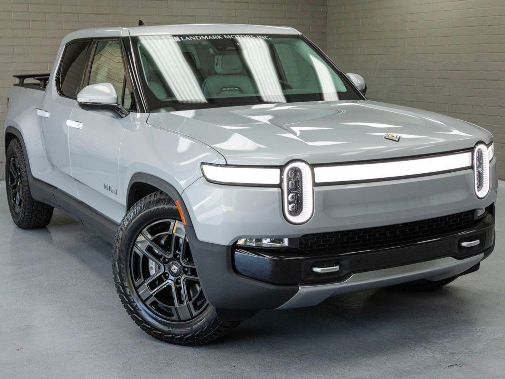2024 Rivian R1T Adventure photo 7