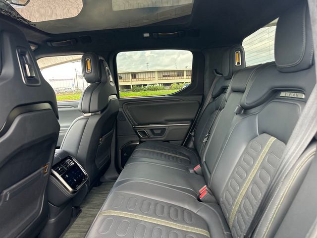 2024 Rivian R1T Launch Edition Quad-Motor Large Pack - 22984131 - 13