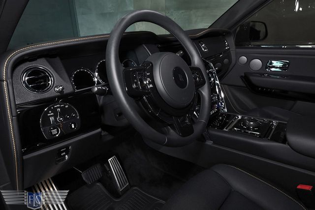 2024 Rolls-Royce Cullinan Black Badge Sport Utility - 22957854 - 25