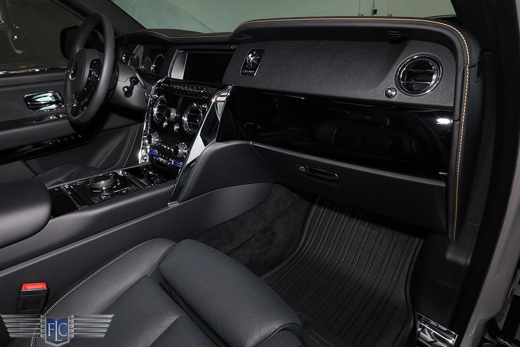 2024 Rolls-Royce Cullinan Black Badge Sport Utility - 22957854 - 26