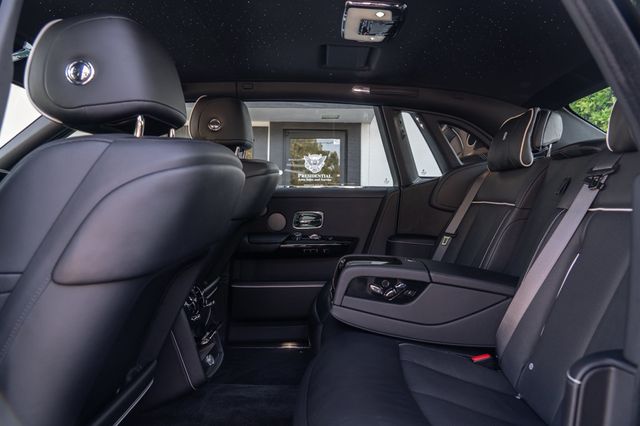 2024 Rolls-Royce Phantom Sedan - 22941072 - 23