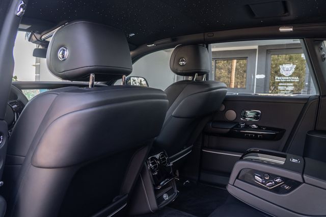 2024 Rolls-Royce Phantom Sedan - 22941072 - 24
