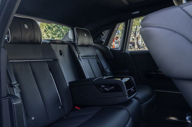 2024 Rolls-Royce Phantom Sedan - 22941072 - 25