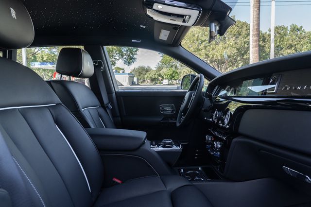 2024 Rolls-Royce Phantom Sedan - 22941072 - 28