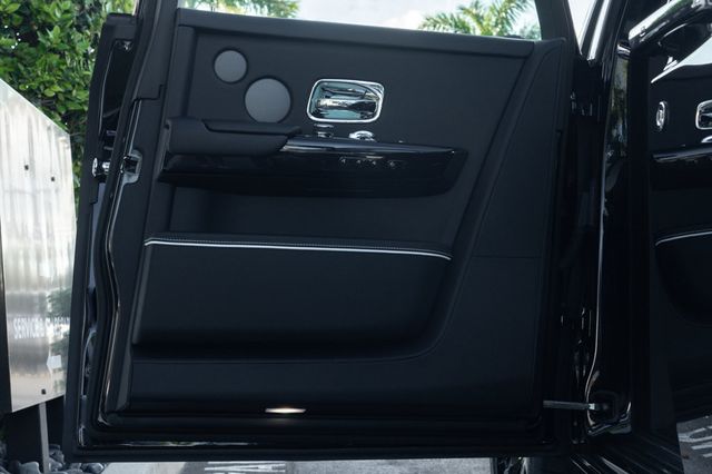 2024 Rolls-Royce Phantom Sedan - 22941072 - 35