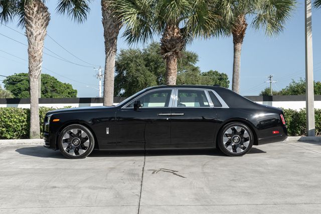 2024 Rolls-Royce Phantom Sedan - 22941072 - 3