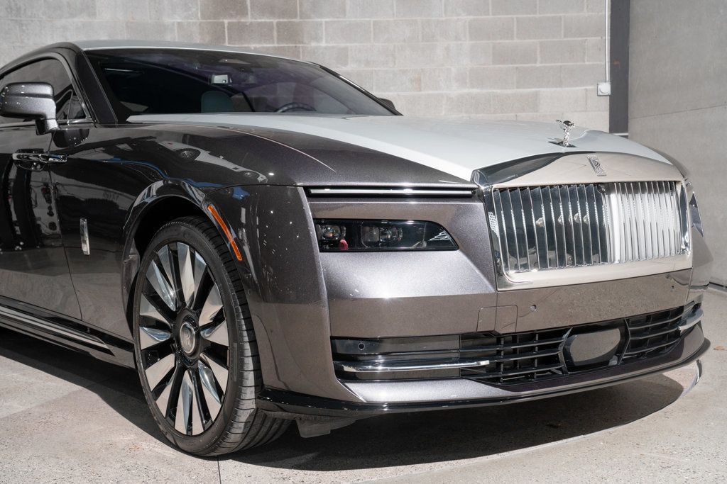 Rolls-Royce Spectre photo 37
